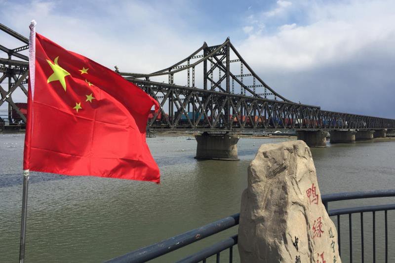 A régi Barátság híd, amelyen keresztül jelenleg folyik a két ország közti kereskedés