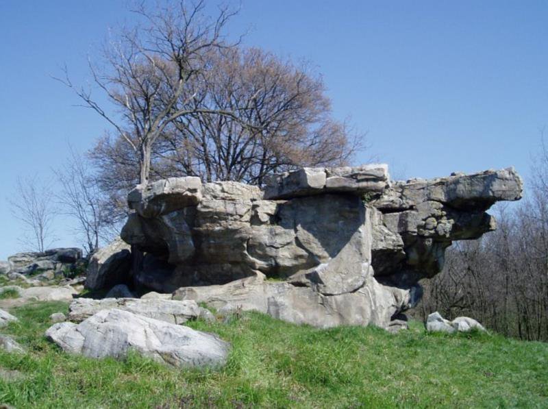 Zelkó által Kőasztalnak nevezett Kelemen-kő